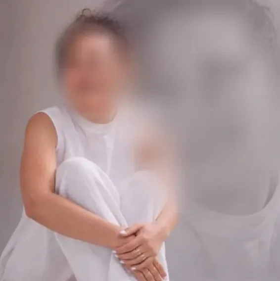 Alina, 27