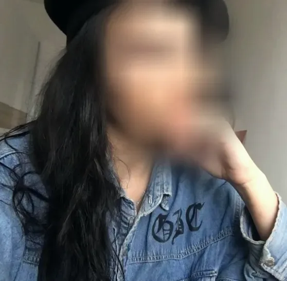 Anna, 28