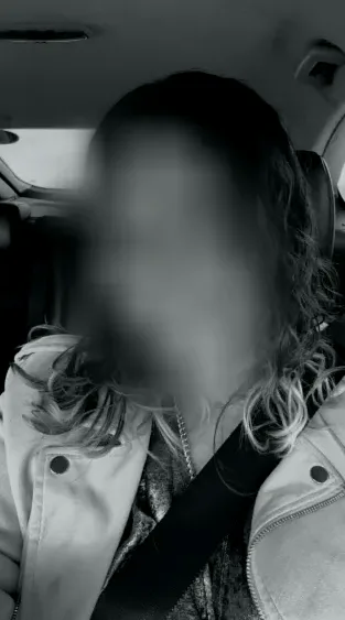 Bianca, 23