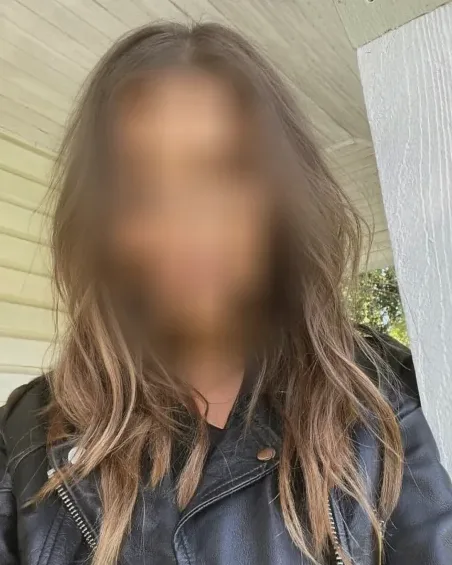 Carla, 32