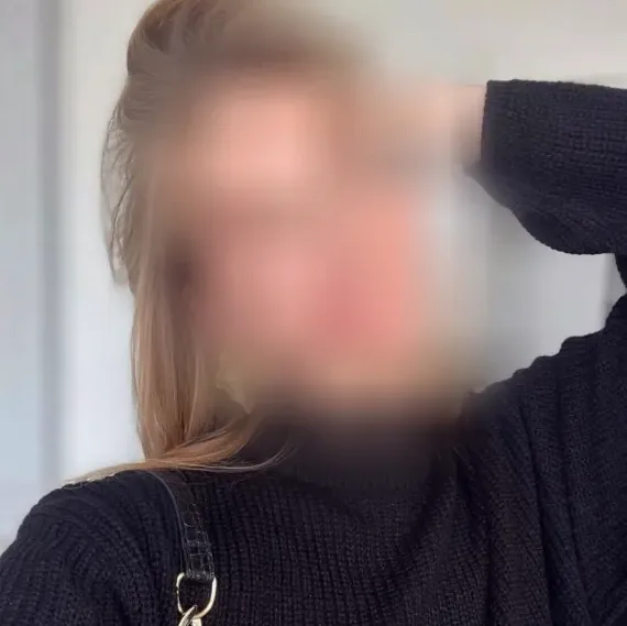 Janina, 26