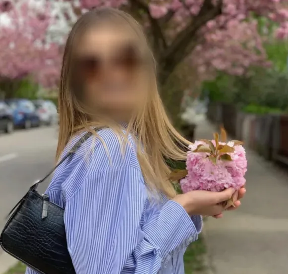 Kathleen, 23