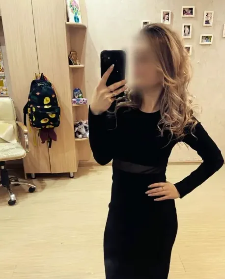 Laura, 26