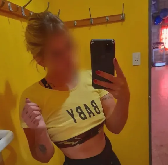 Merve, 28