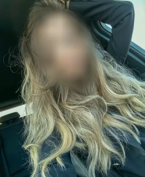 Nadja, 33