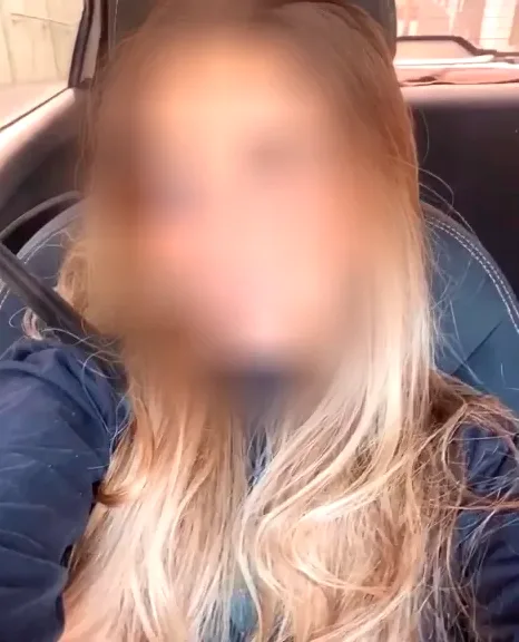 Saskia, 27